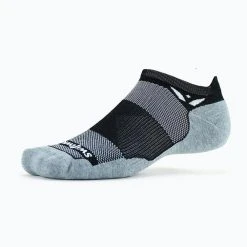 Swiftwick Maxus Zero Tab Black Running Socks